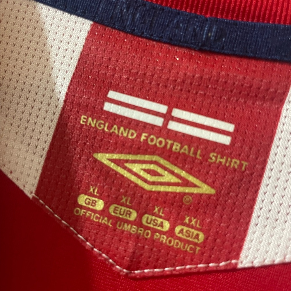 Vintage Umbro England soccer jersey - Picture 4 of 7
